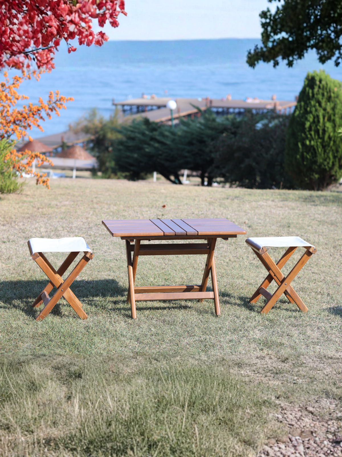 Atina Ahşap PVC Tabure | Dış Mekan Kullanımına Uygun, Su Bazlı Cila