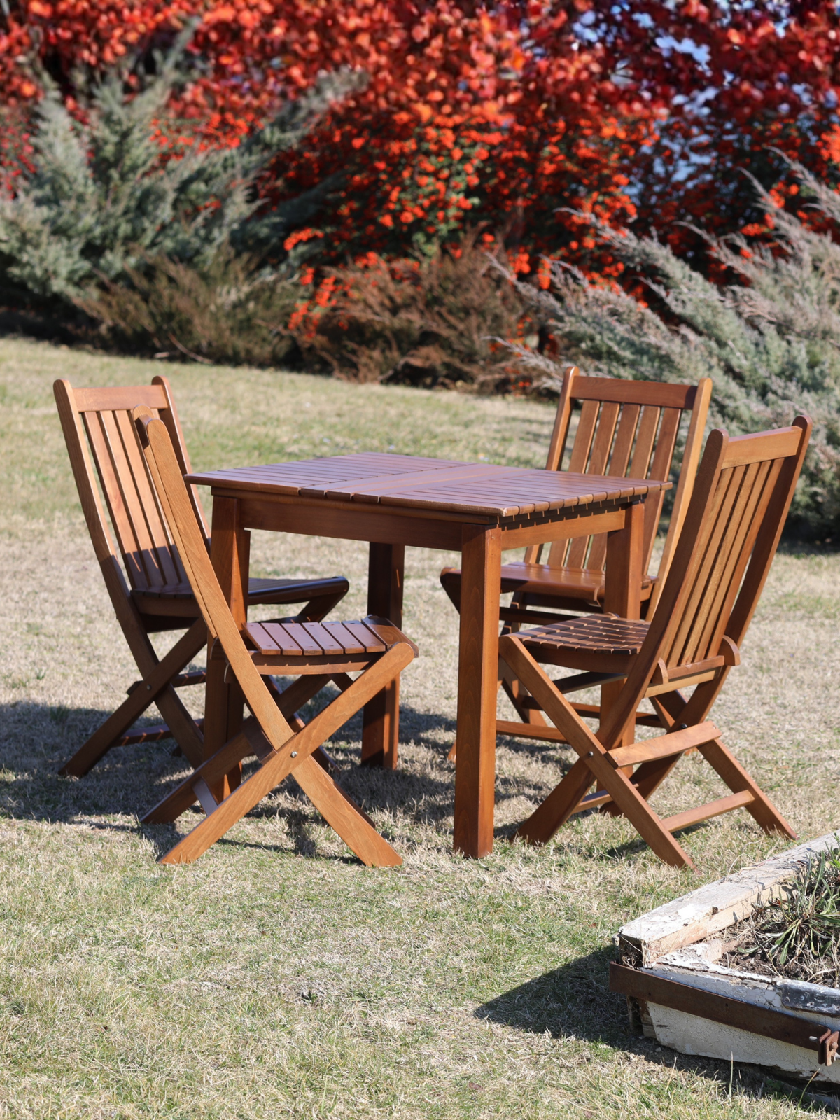 Atina Sabit Bahçe Masası 70x70 | Fırınlanmış Gürgen, Dış Mekan Dayanıklı