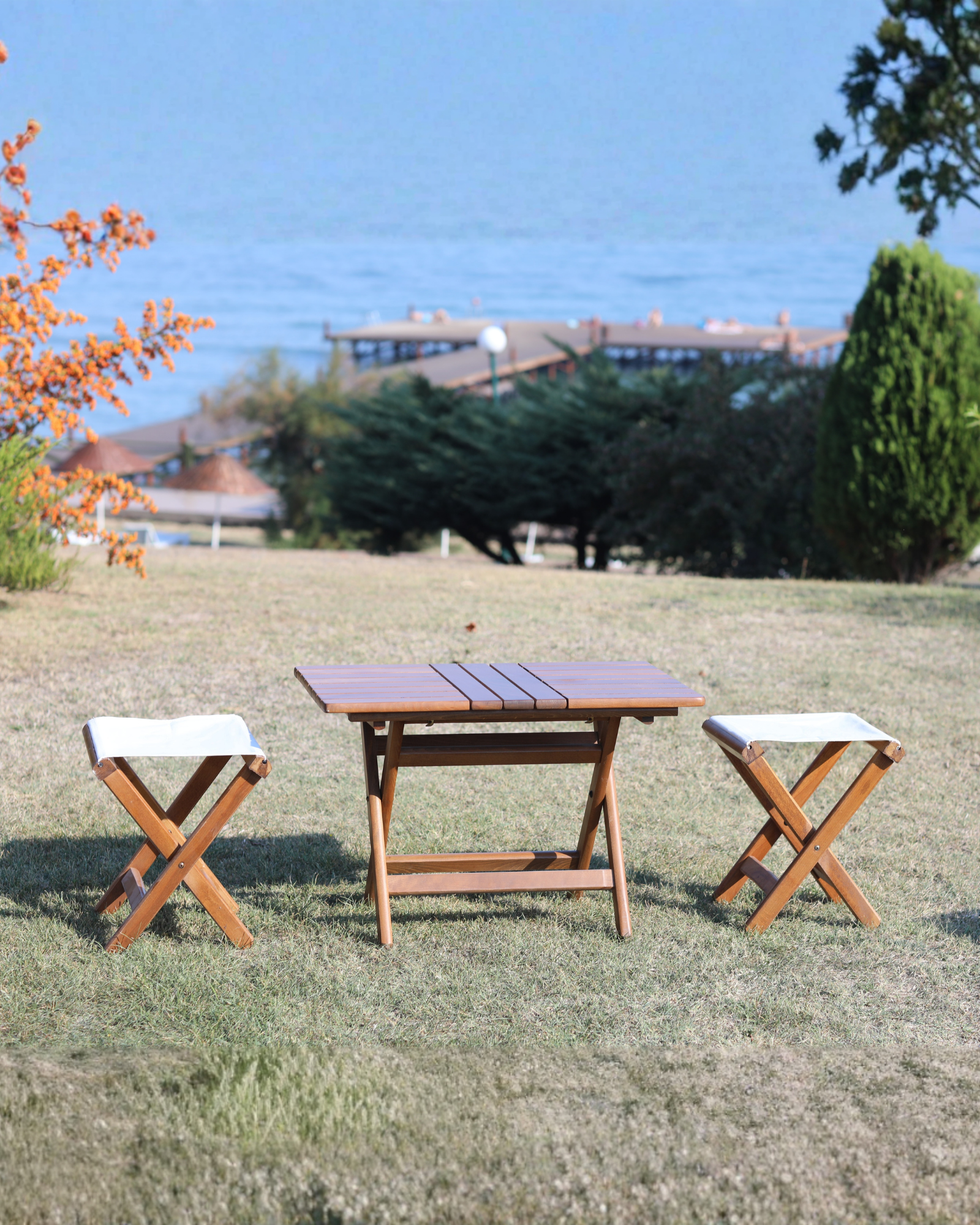 Atina Ahşap Katlanır Sehpa 50x70 | Bahçe, Balkon ve Kafe Kullanımına Uygun