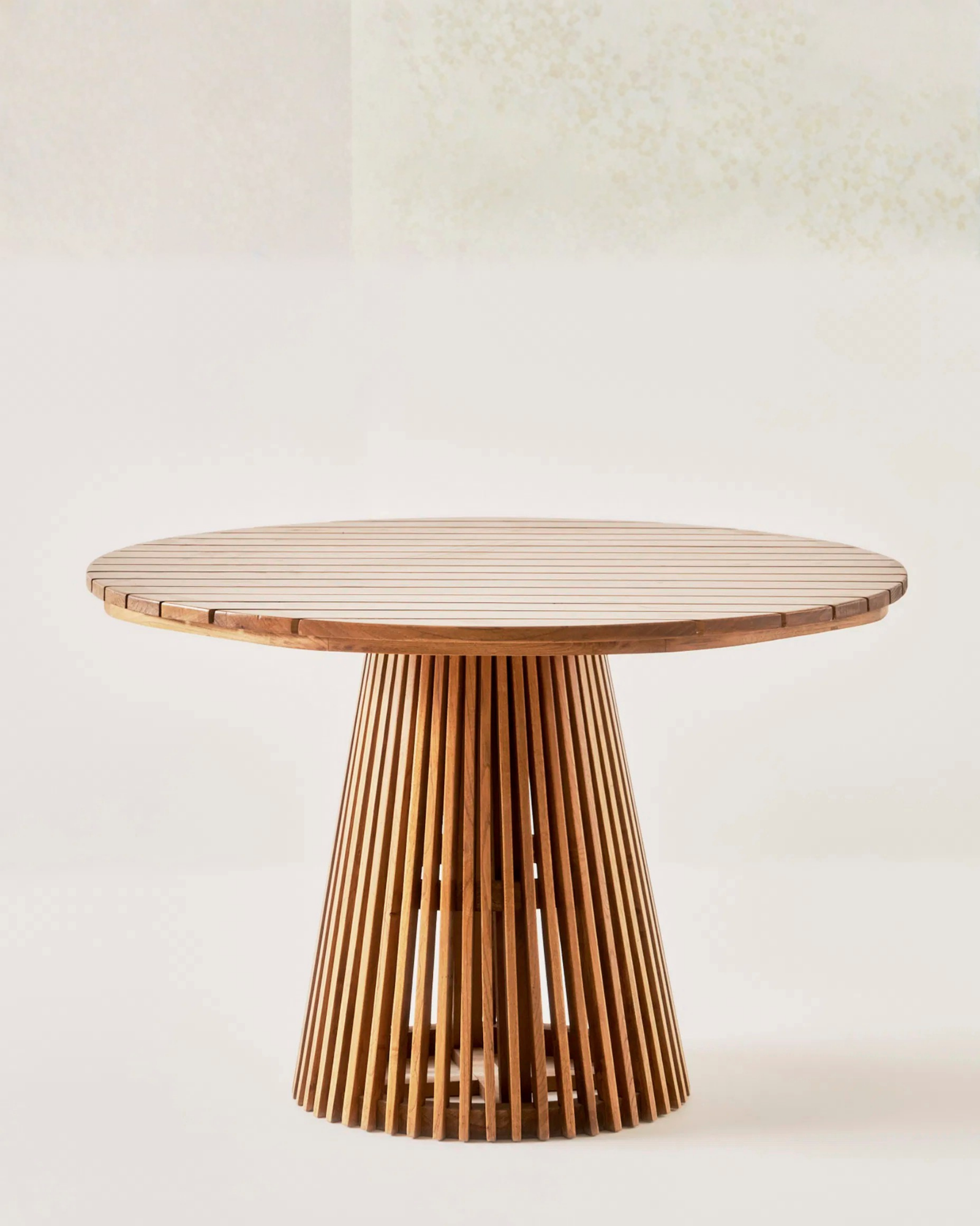 Bern Yuvarlak Bahçe Masası 120'lik | 1. Sınıf Kestane Ağacından Dış Mekan Masası