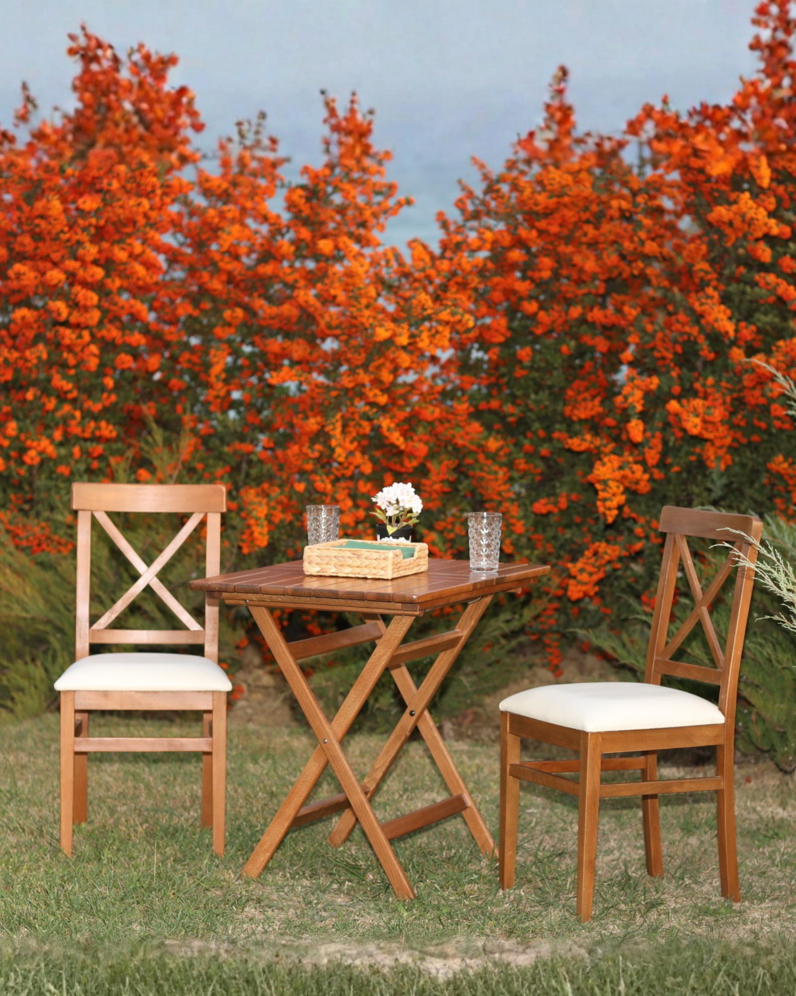 Çeşme 2'li Masa Sandalye Seti | Gürgen Ahşap, Dayanıklı Dış Mekan Bahçe Takımı