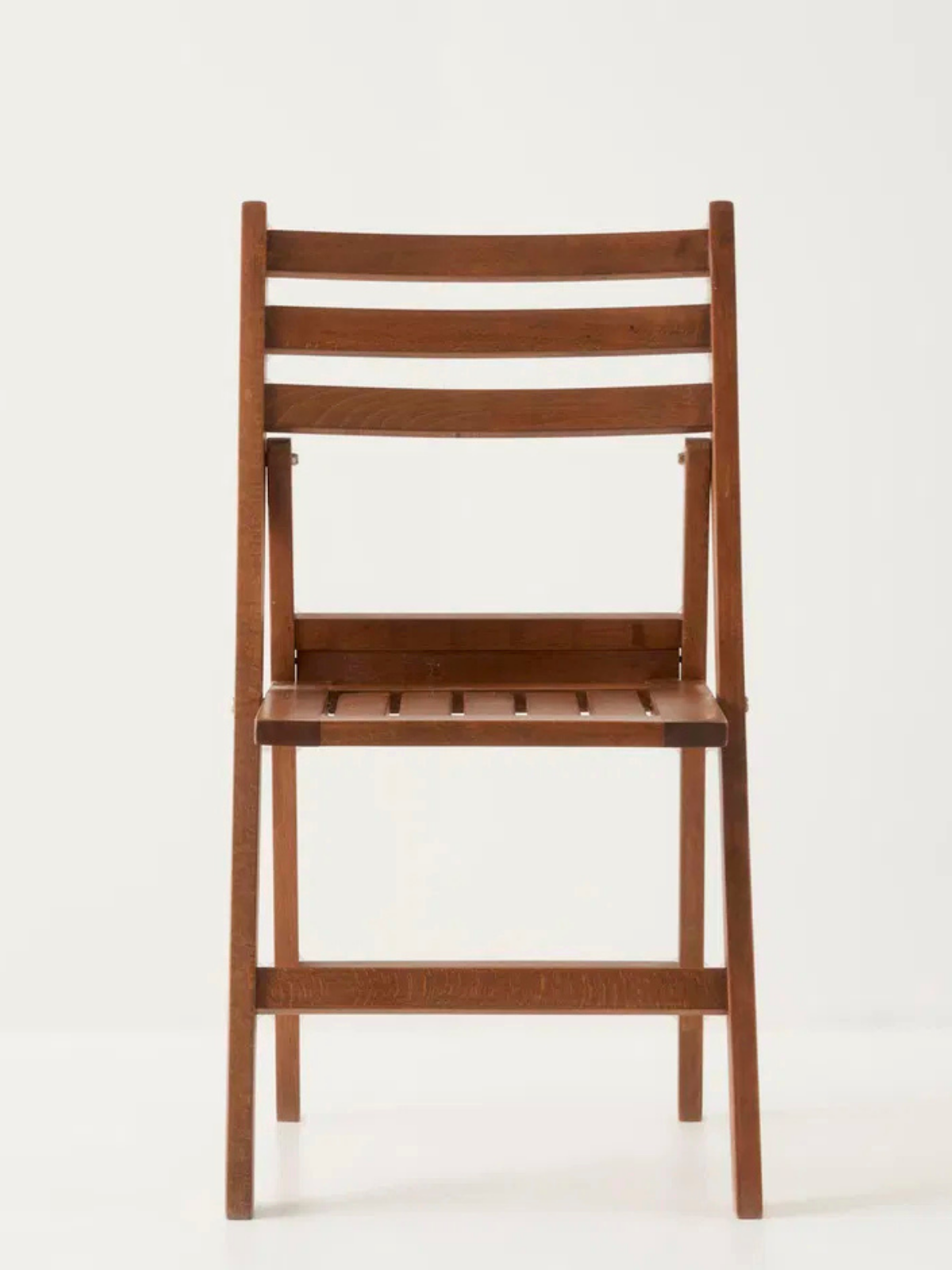 Katlanabilir Ahşap Sandalye | İspanya Modeli – Bahçe ve Balkon İçin Şık Tasarım