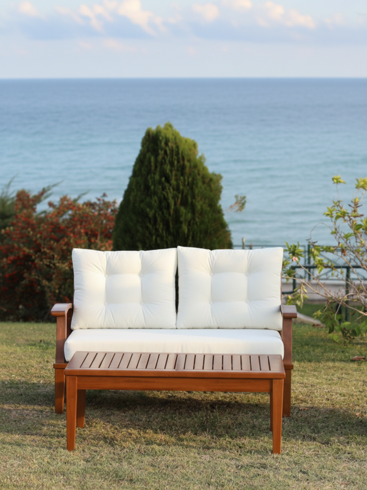 İstanbul Oturma Grubu | Gürgen Ağacından Dayanıklı ve Şık Bahçe Mobilyası - 2+1+1+Sehpa+Minder