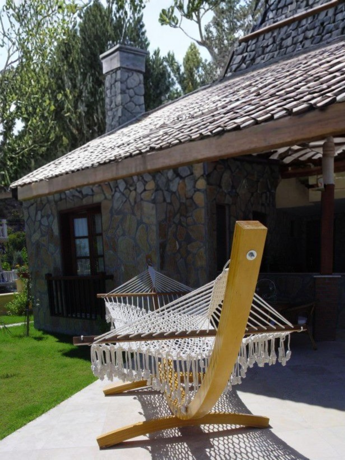 Gondol Ahşap Hamak | Fırınlanmış Çam, %100 Pamuk Kordon, Dış Mekan Dayanıklı